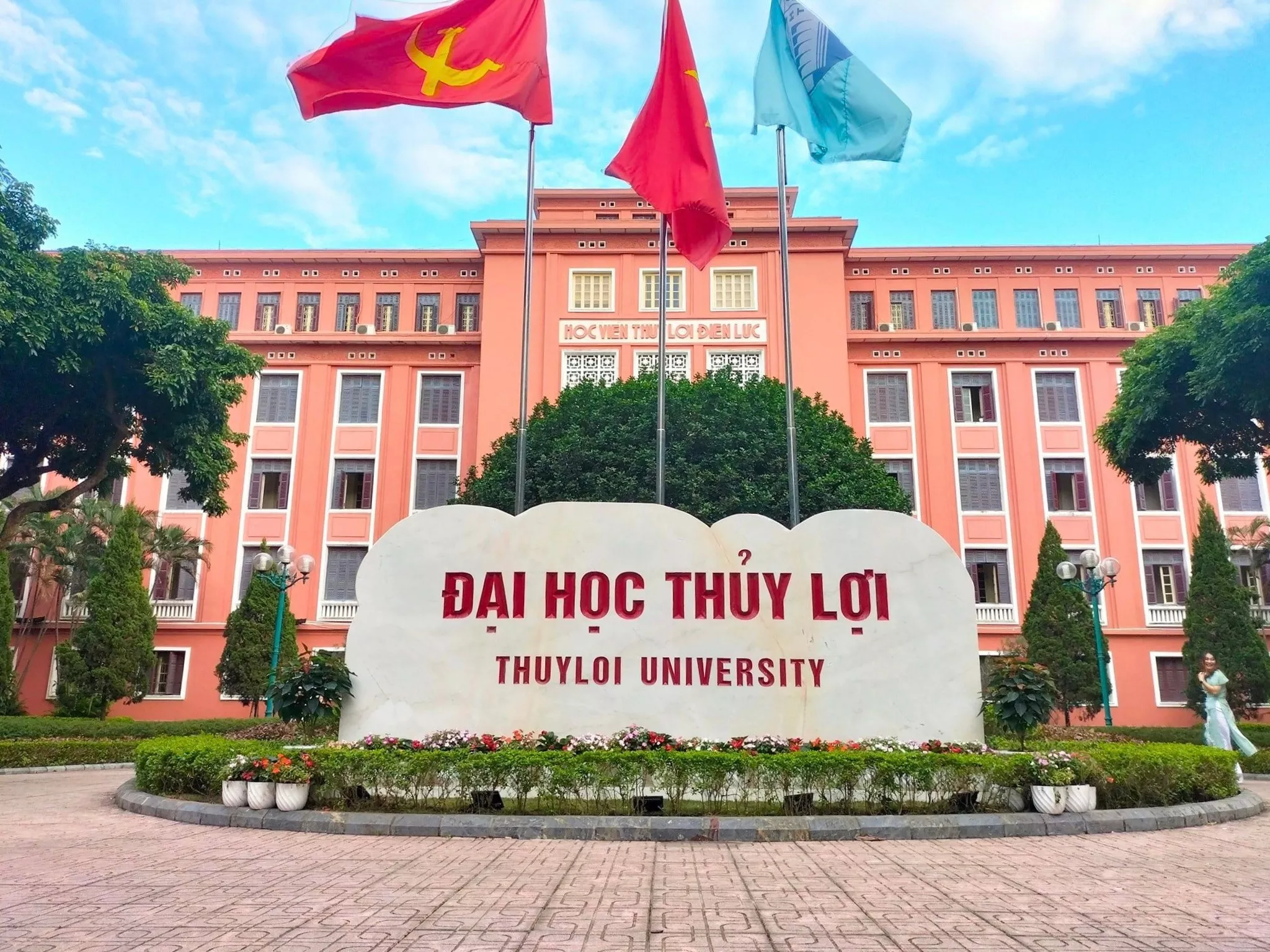 Ngành Thương mại điện tử tại Đại học Thủy lợi – Lựa Chọn Hàng Đầu cho Thế Hệ 4.0